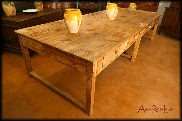 Table d’artisan drapier – XIXᵉ siècle – Pyrénées