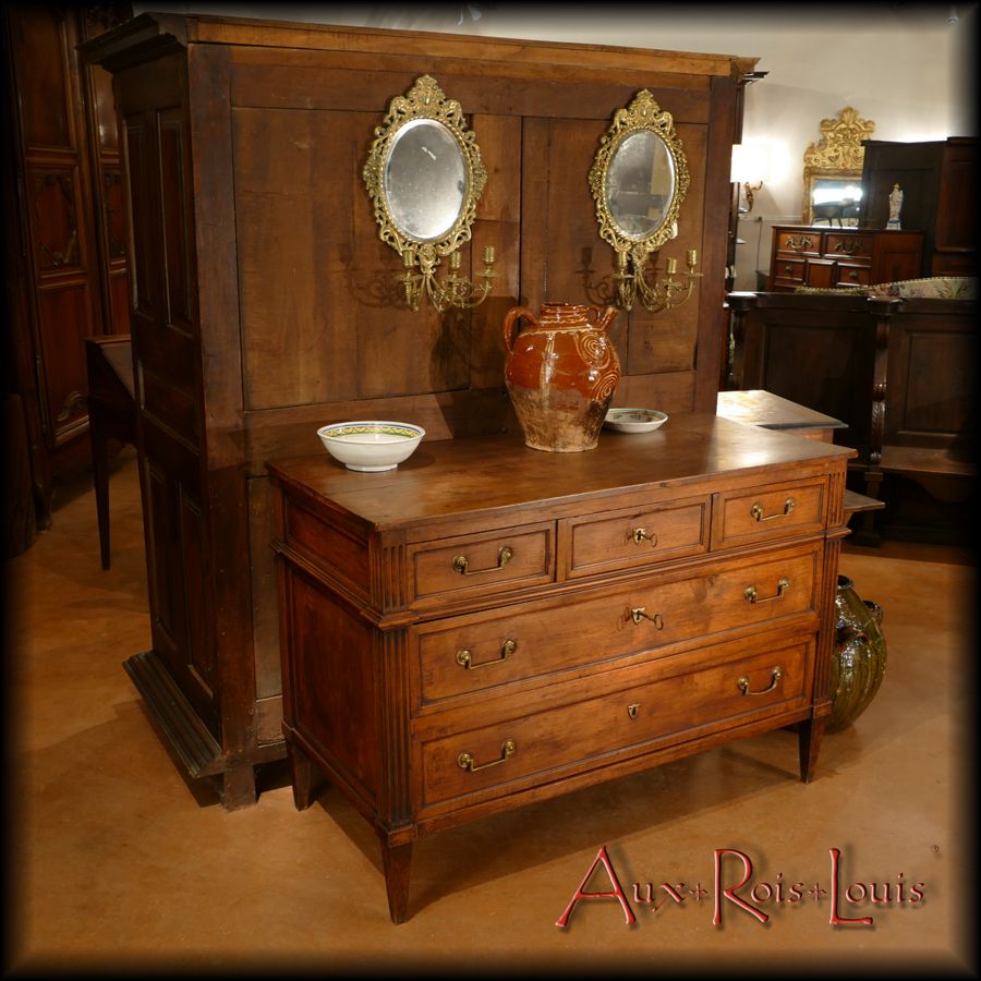 Louis XVI walnut chest of drawers – Late 18ᵗʰ century – South West – [ME045]