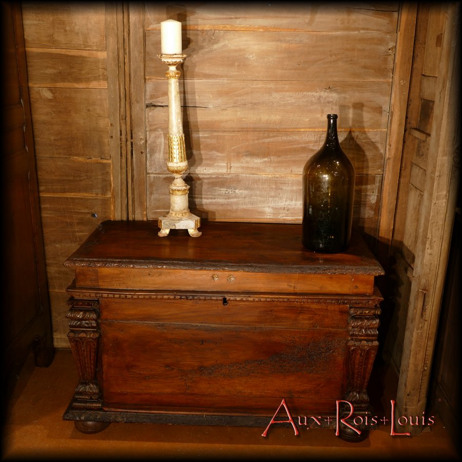 Renaissance style chest in walnut - 17ᵗʰ century - Périgord - [ME051]