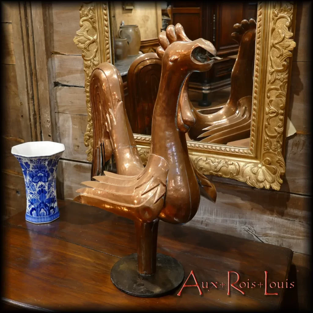 It is believed to have the power to chase away demons, and that's why Pope Leo IV chose it in the 9th century to reign on the steeples of our churches. Very rare, this all-copper church steeple rooster has descended for a while, ready to come protect your home.